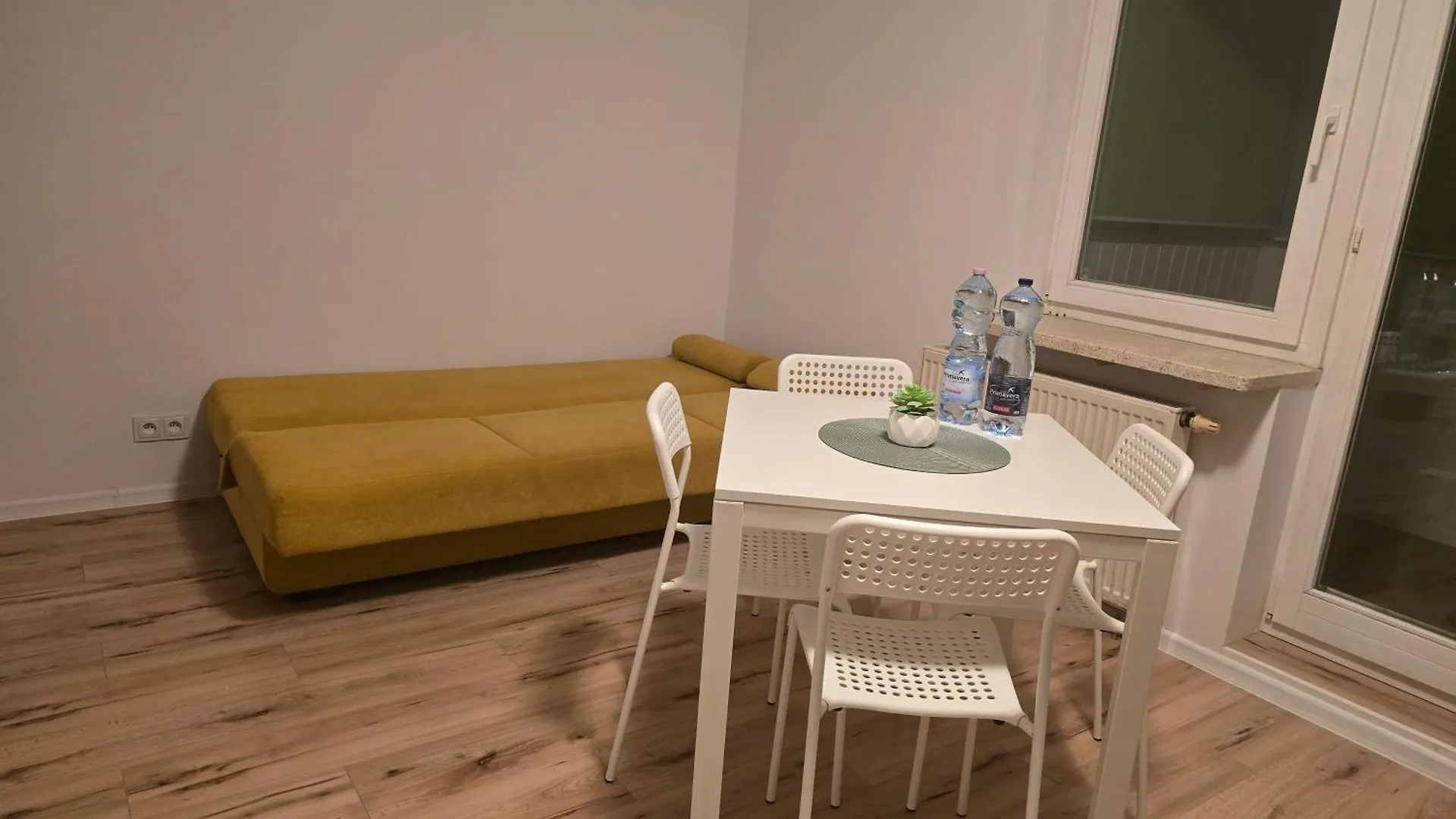 公寓 Aon Apartament 华沙 波兰